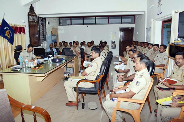 ಟಿಪ್ಪು ಜಯಂತಿ : ಸೂಕ್ಷ್ಮ ಪ್ರದೇಶ ಕೊಡಗಿನ ಚೆಕ್‍ಪೋಸ್ಟ್ ಗಳಲ್ಲಿ ಪೊಲೀಸ್ ಹದ್ದಿನ ಕಣ್ಣು